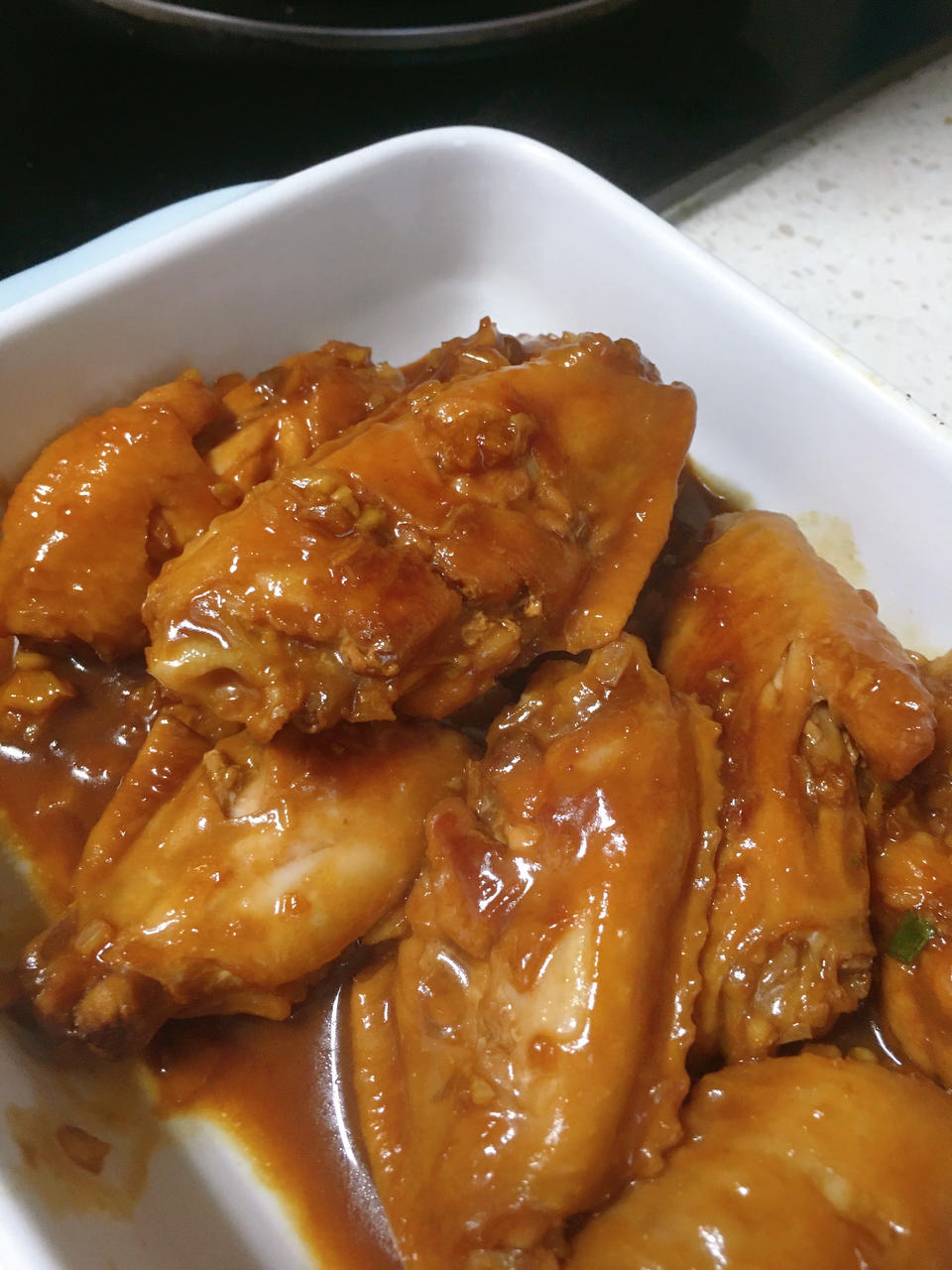 不要再可乐鸡翅了，求求你试试蒜香鸡翅吧，香味捅破天花板！