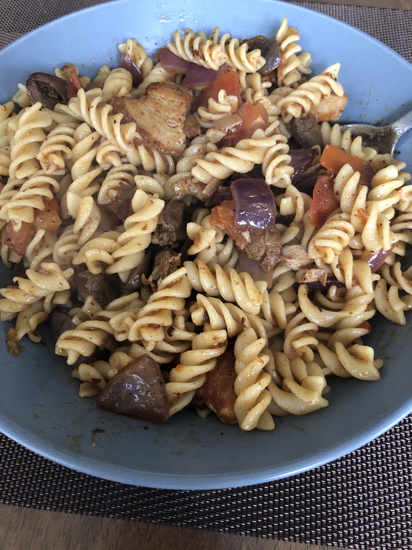 意大利面黑椒牛肉酱的做法