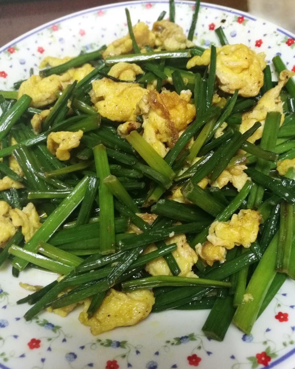 老丁的私房菜－韭黄炒鸡蛋