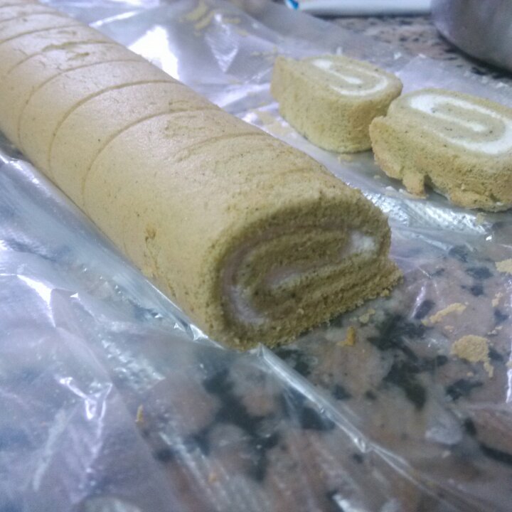 抹茶戚风蛋糕卷