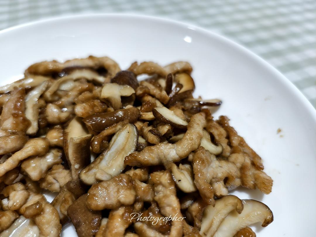 香菇炒肉｜贼香