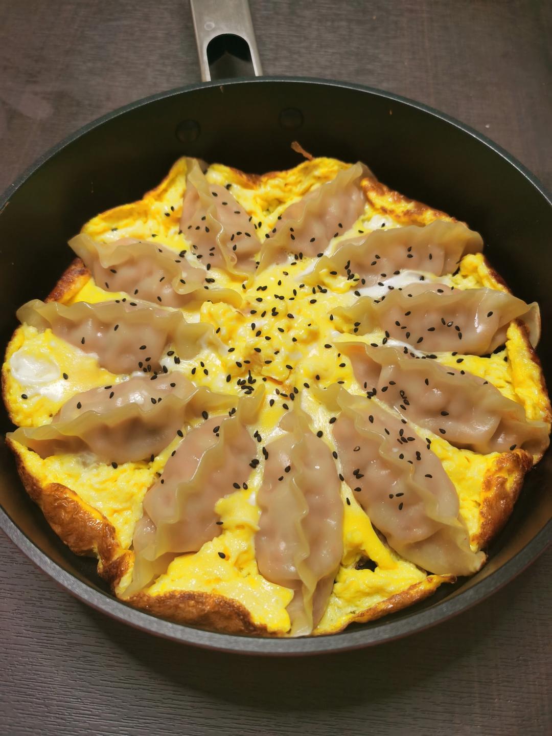 必品阁饺子抱蛋