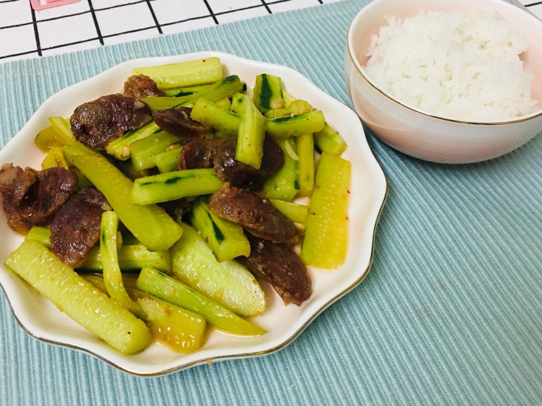 青蒜炒四川腊肠