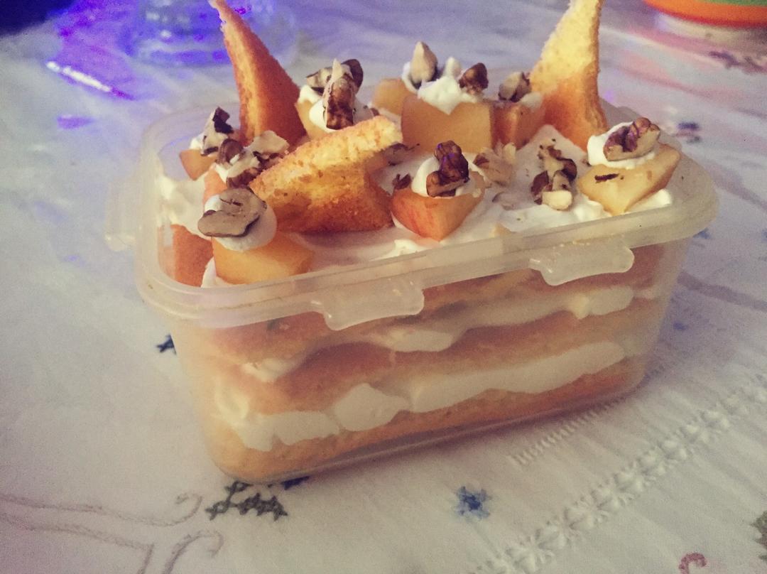 简单快手的便当饭盒水果盒子蛋糕