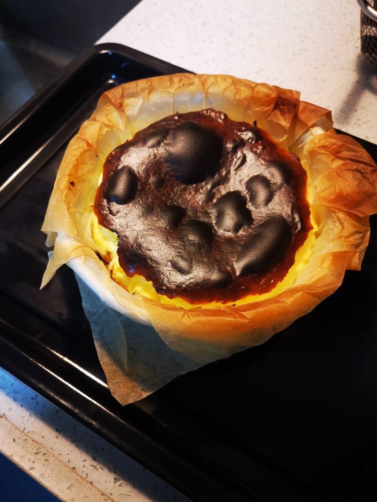 正宗巴斯克烧焦芝士蛋糕 Original Basque Burnt Cheesecake