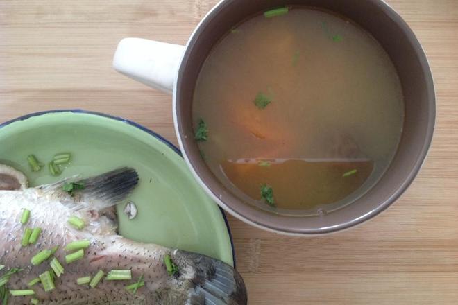 电饭锅鱼汤的做法