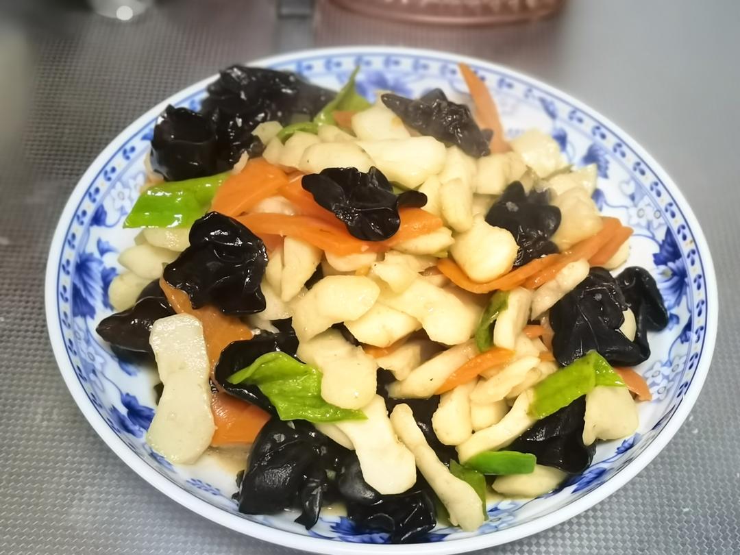 青椒木耳炒荸荠