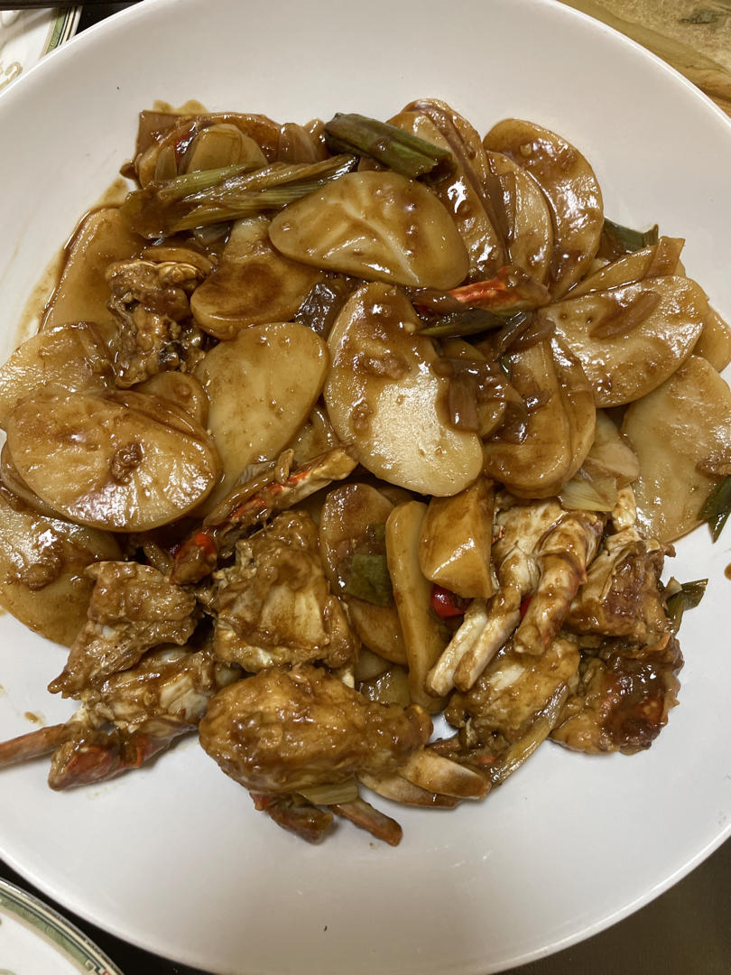 梭子蟹炒年糕～标准的江浙菜