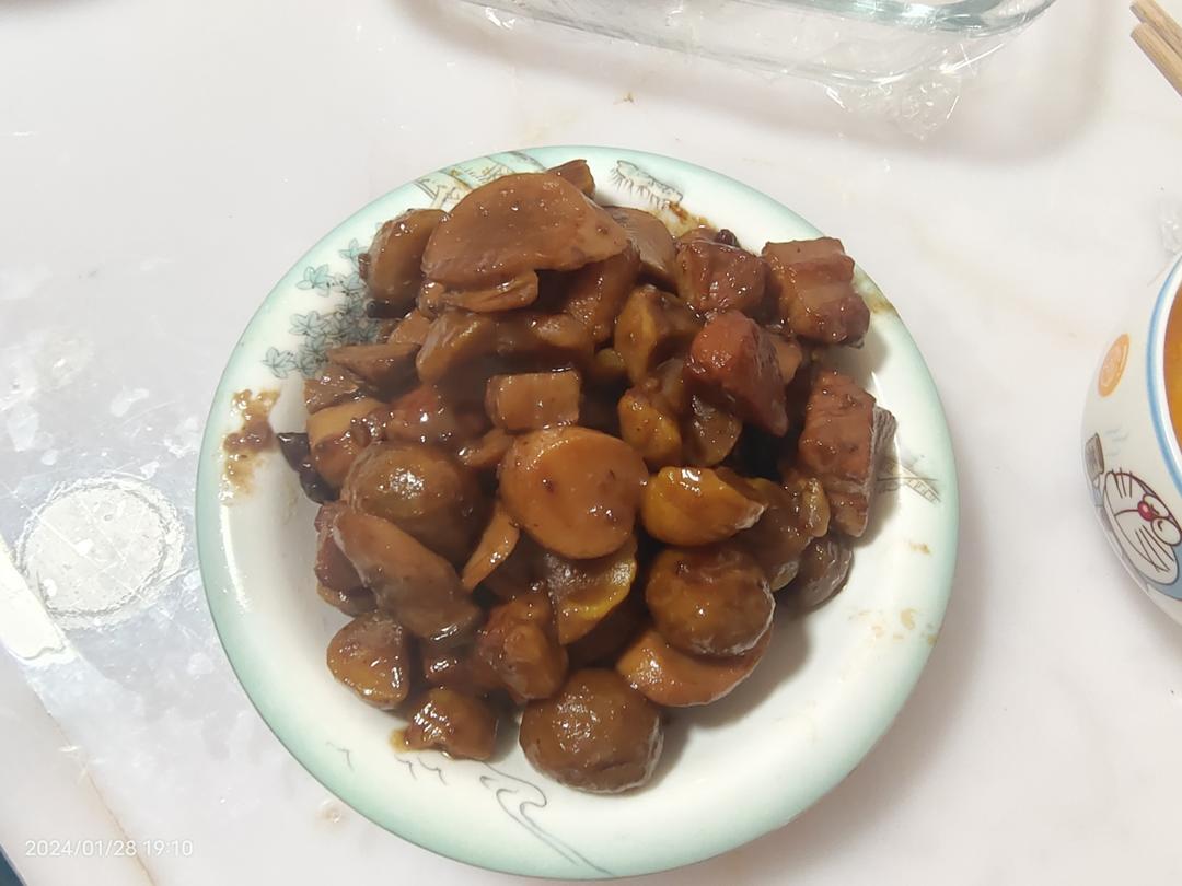 板栗红烧肉