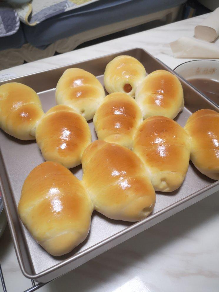 蒜香肠仔包