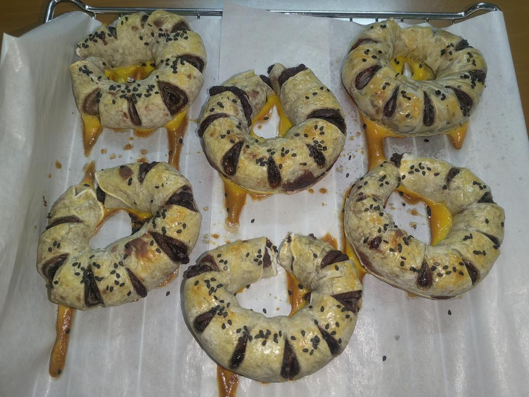 手抓饼的花样吃法之一「手抓饼豆沙卷」