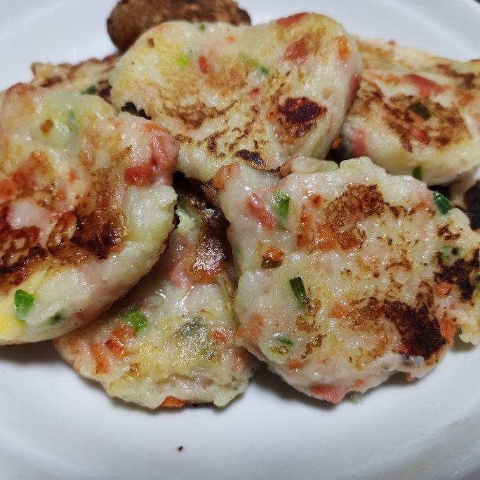 不加一滴水，外酥里嫩的香煎土豆饼❗️