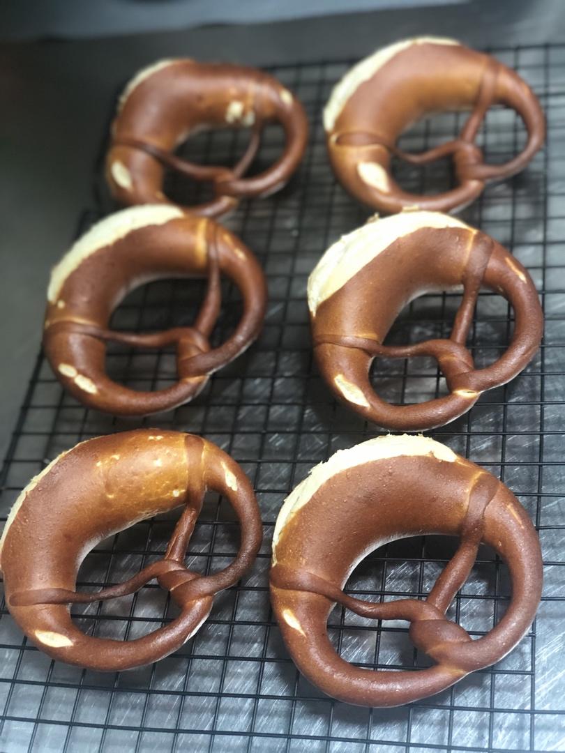 德国碱水面包/普雷节/中国结/绣球/红豆碱水棒/五股辫/六股辫/碱水球