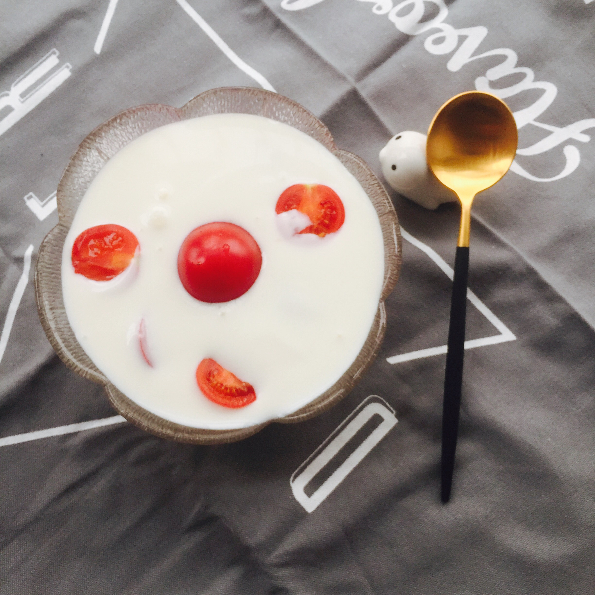 里海酸奶拌一切