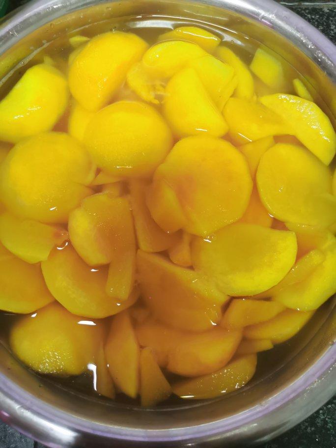 黄桃罐头