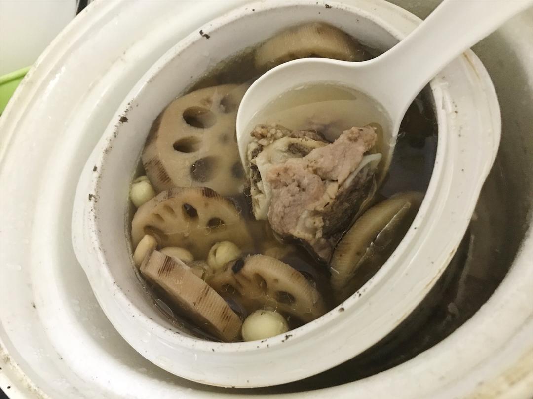 莲藕排骨汤