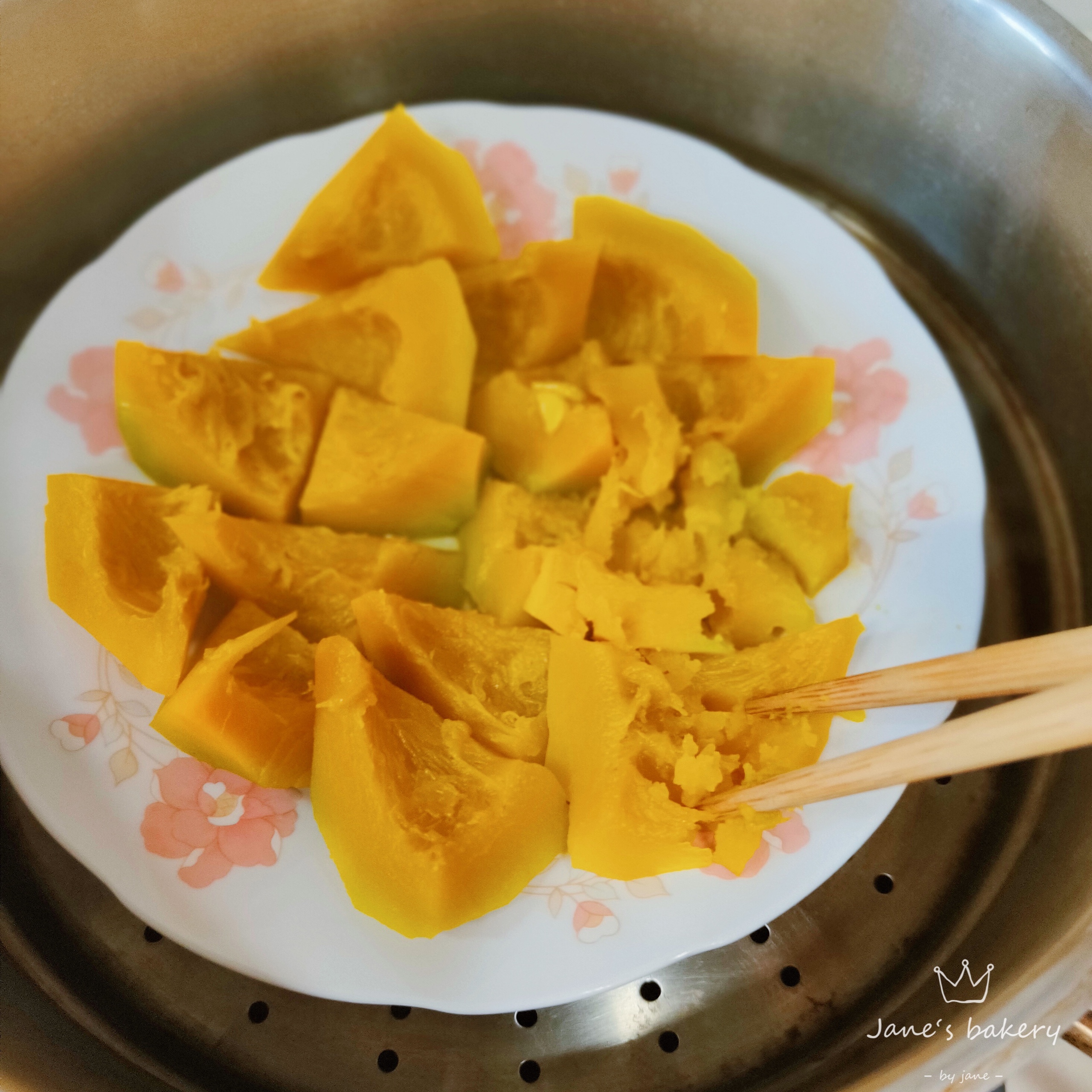 奶油南瓜汤🎃零厨艺零失败的做法 步骤3