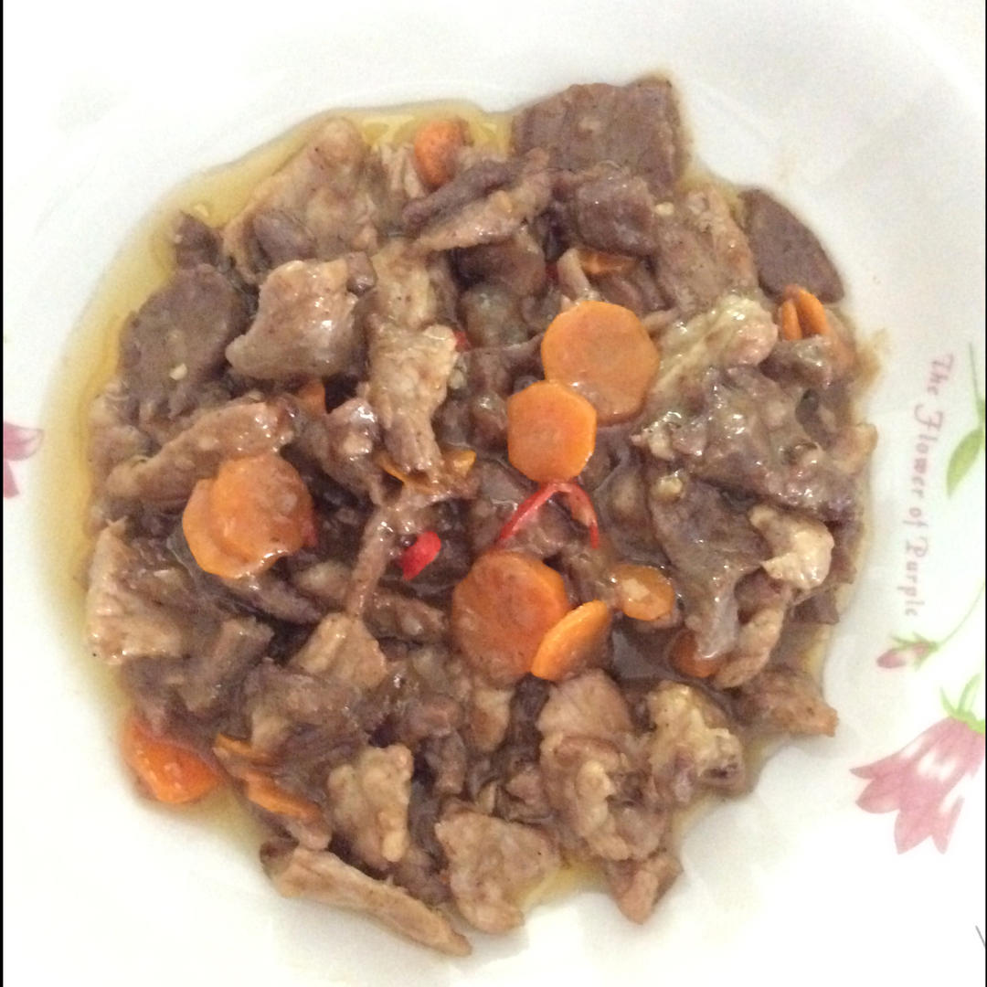 杏鲍菇红萝卜炒瘦肉
