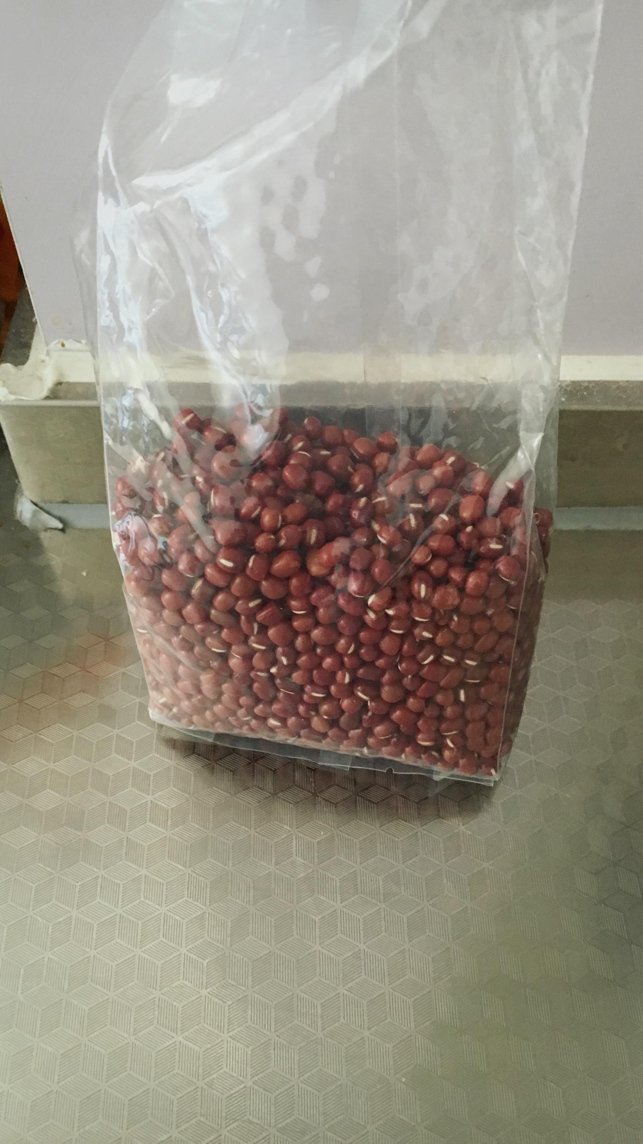 红豆薏仁水的做法 步骤1