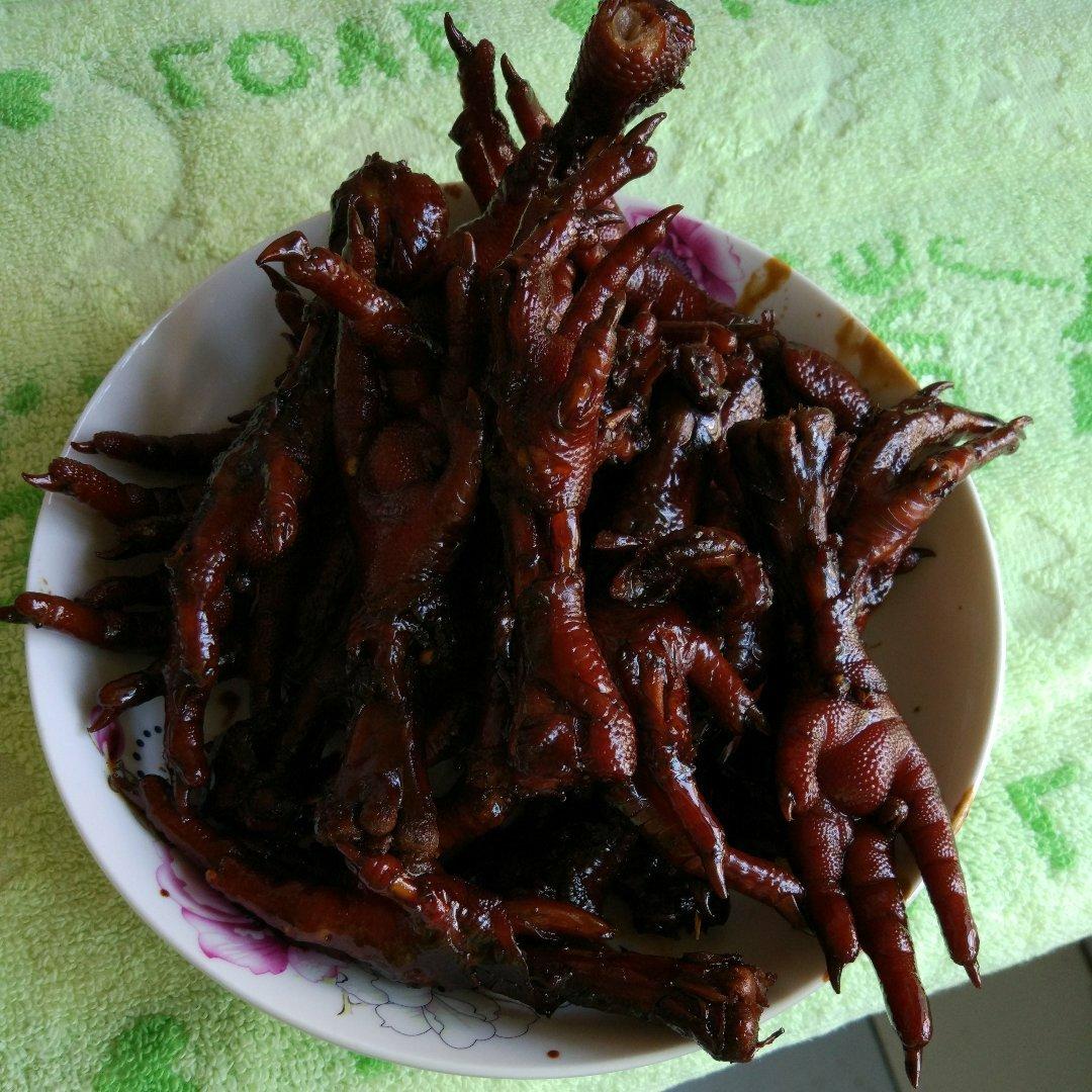 周黑鸭风味鸡翅，鸡爪（鸭脖鸭翅鸭舌锁骨均可）