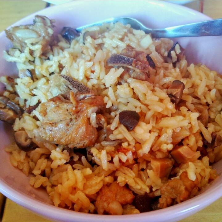 喷香排骨焖饭（爆好吃）