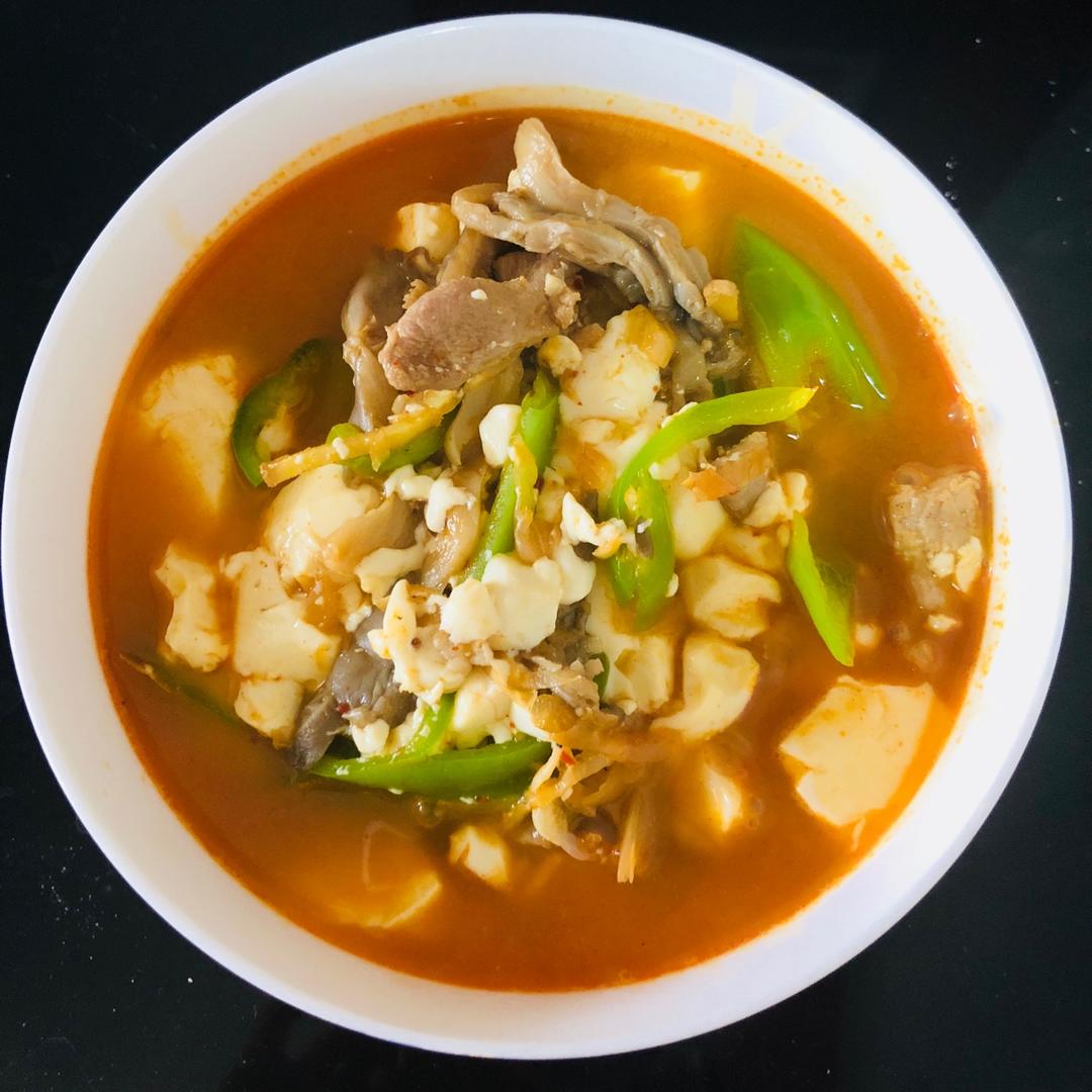 辣白菜豆腐汤