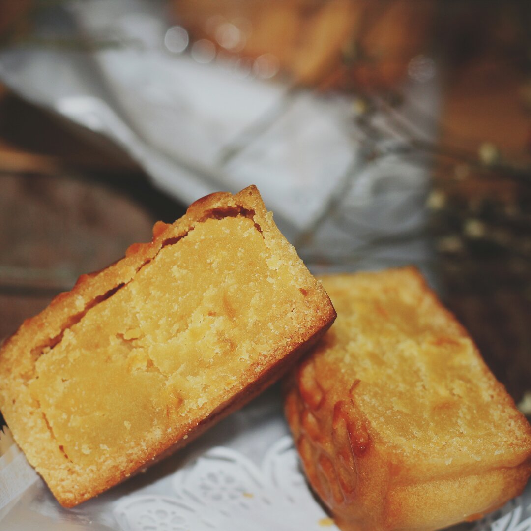 金沙奶黄月饼
