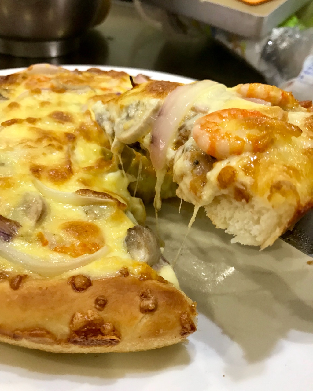 超级至尊无边披萨vs牛油果大虾厚底披萨