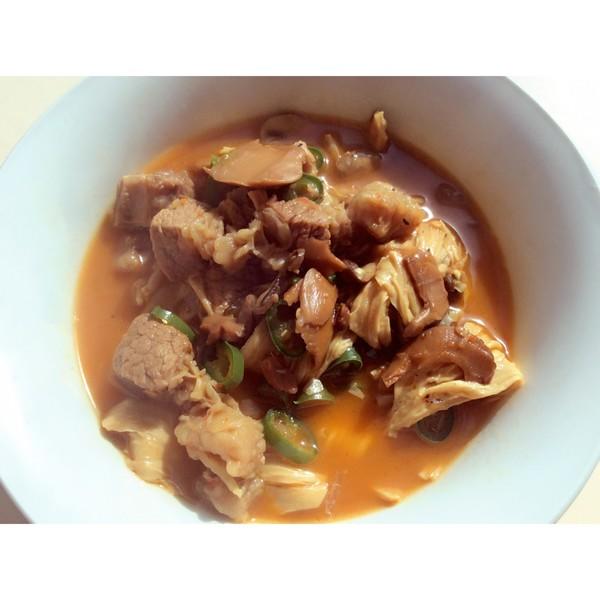 竹笋腐竹羊腩煲的做法