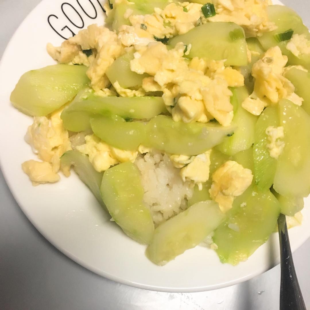 黄瓜炒蛋