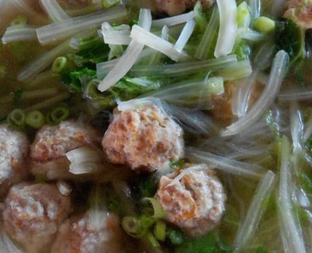 肉丸子大白菜汤的做法