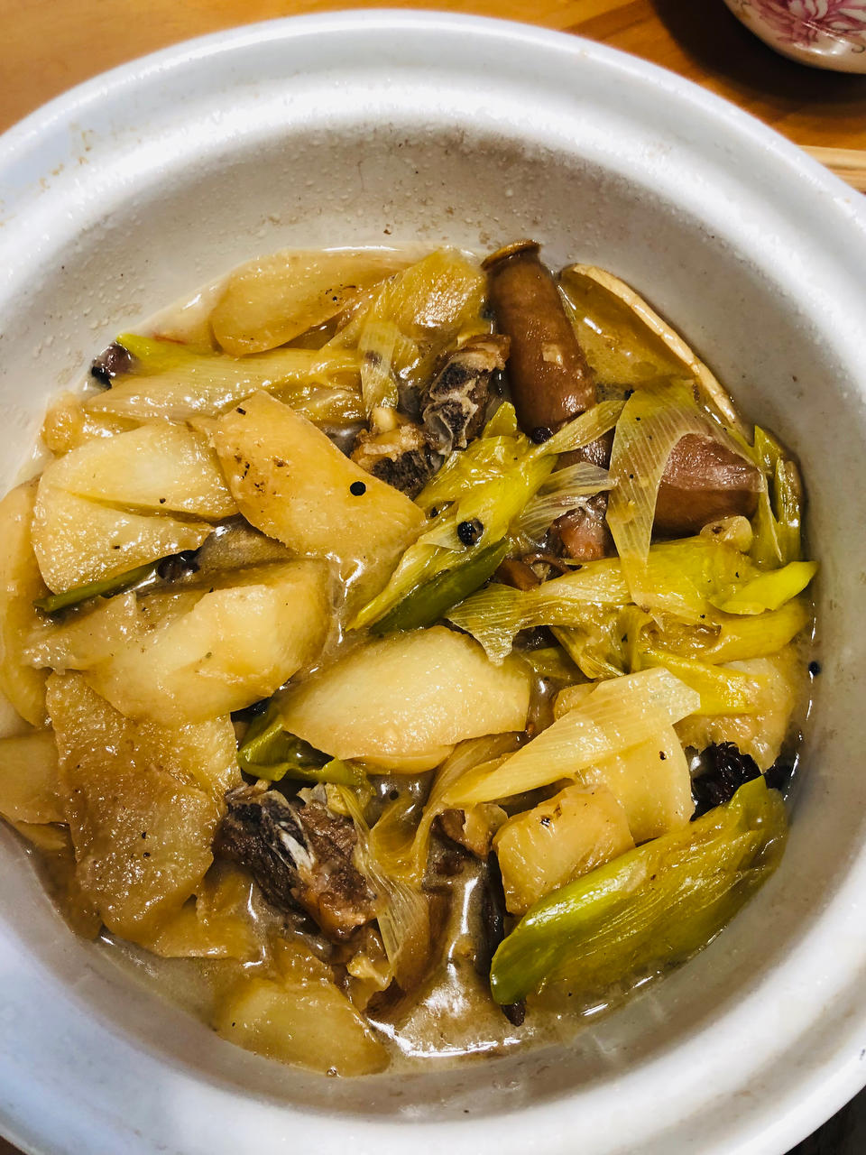 酥而不腻的红烧羊排