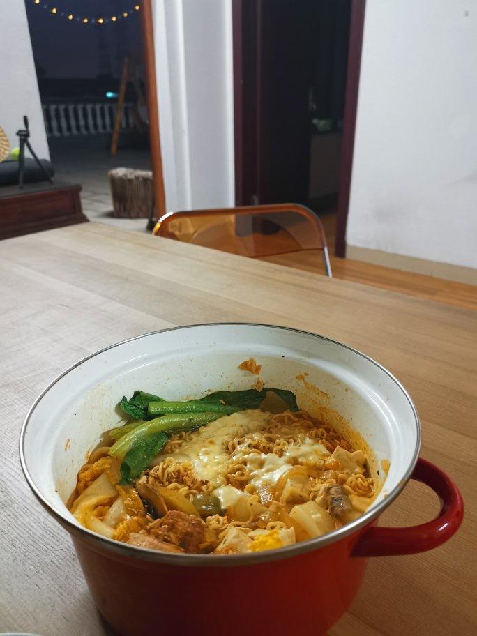 韩式部队年糕火锅