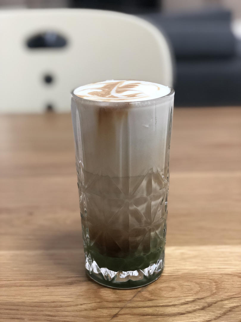渐变抹茶拿铁