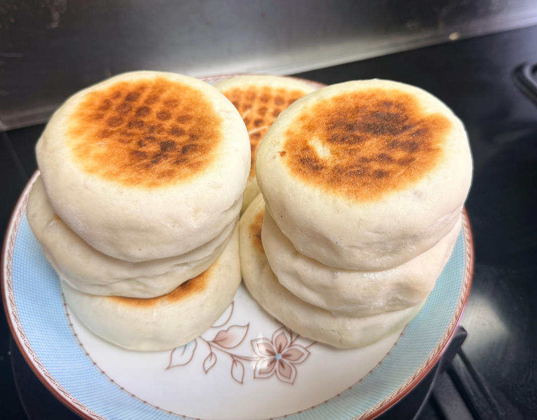 松软发面红豆饼