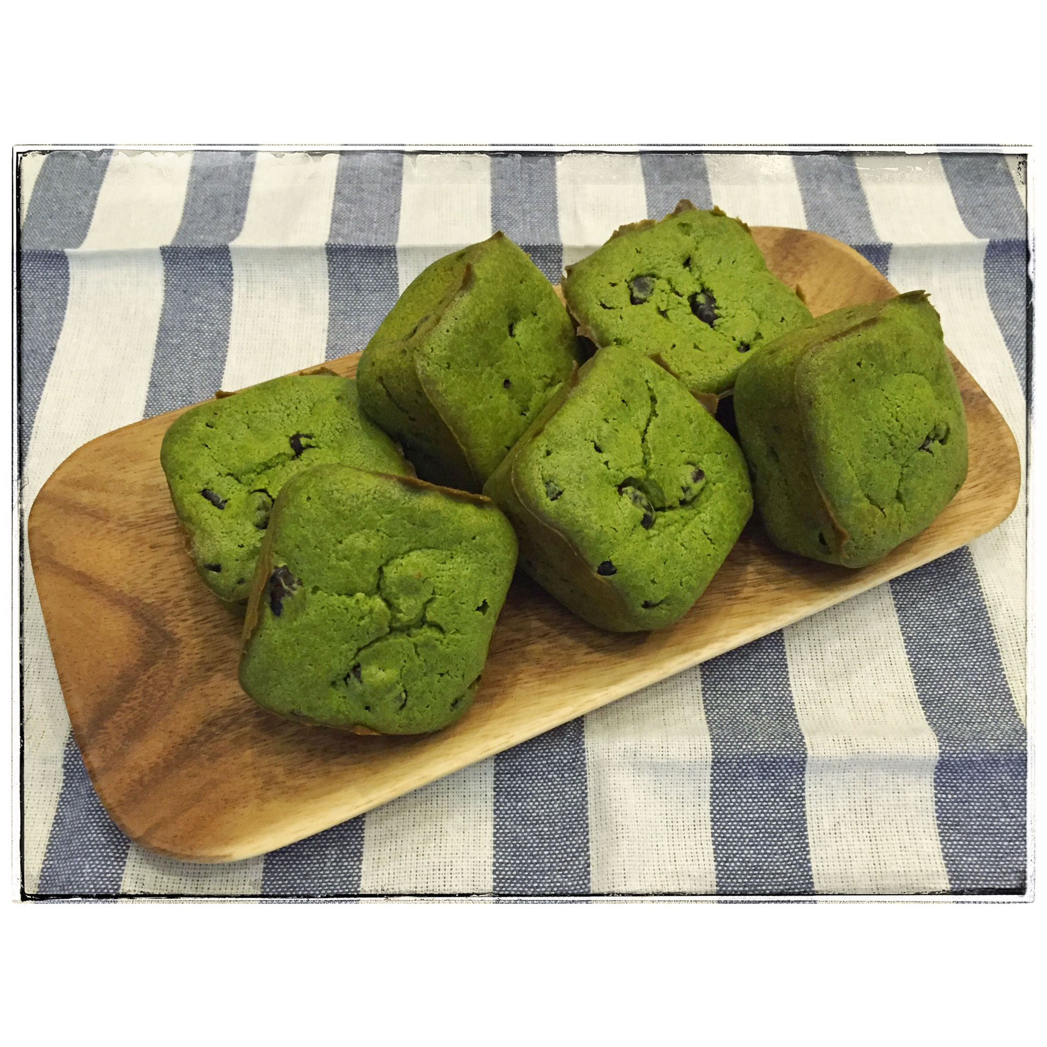 丰润的布朗尼口感-抹茶蜜红豆蛋糕