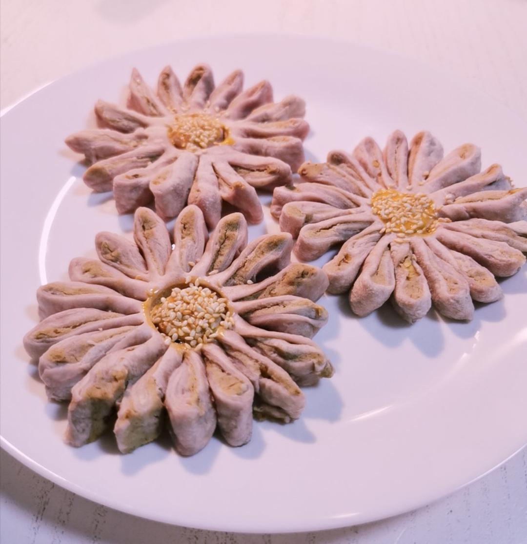 为春天🌿而生的菊花酥