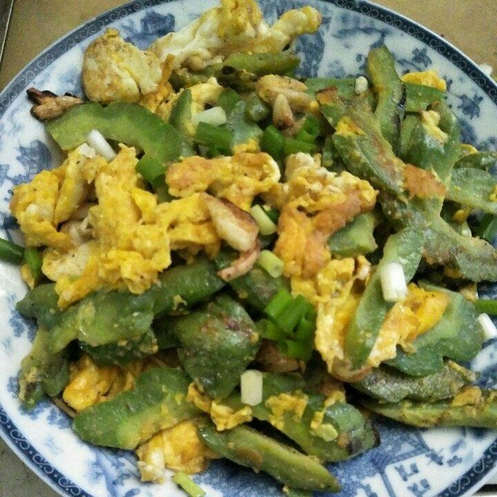 苦瓜炒鸡蛋