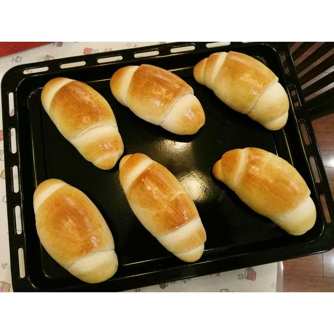 黄油面包卷