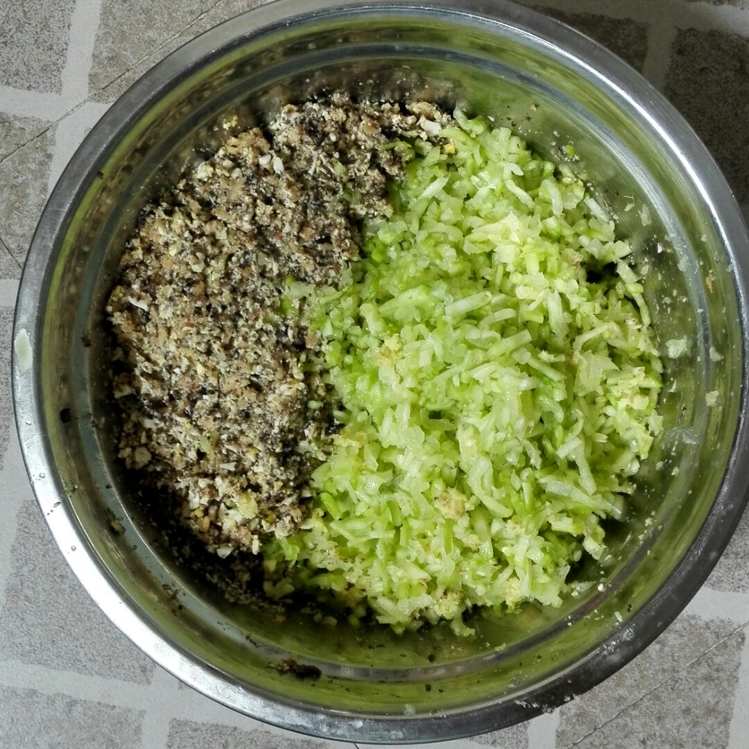 灰灰&老王 三餐传送门