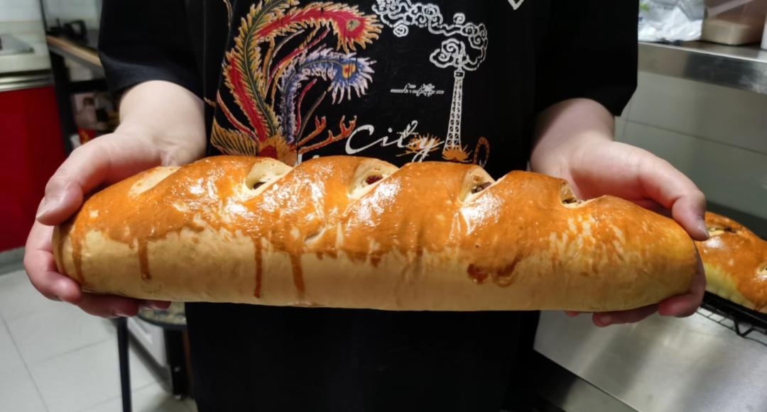 新疆果仁大列巴