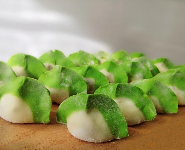 不变色翡翠白玉菠菜饺子 从里到外的菠菜 好看更好吃的做法