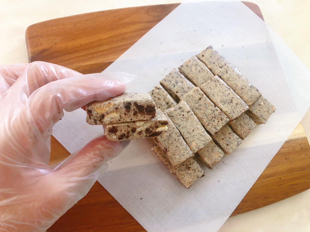 咖啡奥利奥牛轧糖，超香～