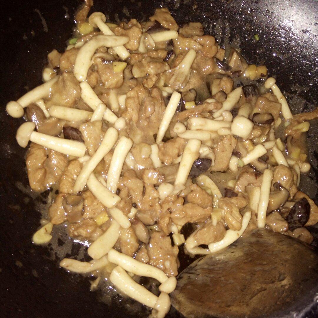 平菇/海鲜菇炒肉