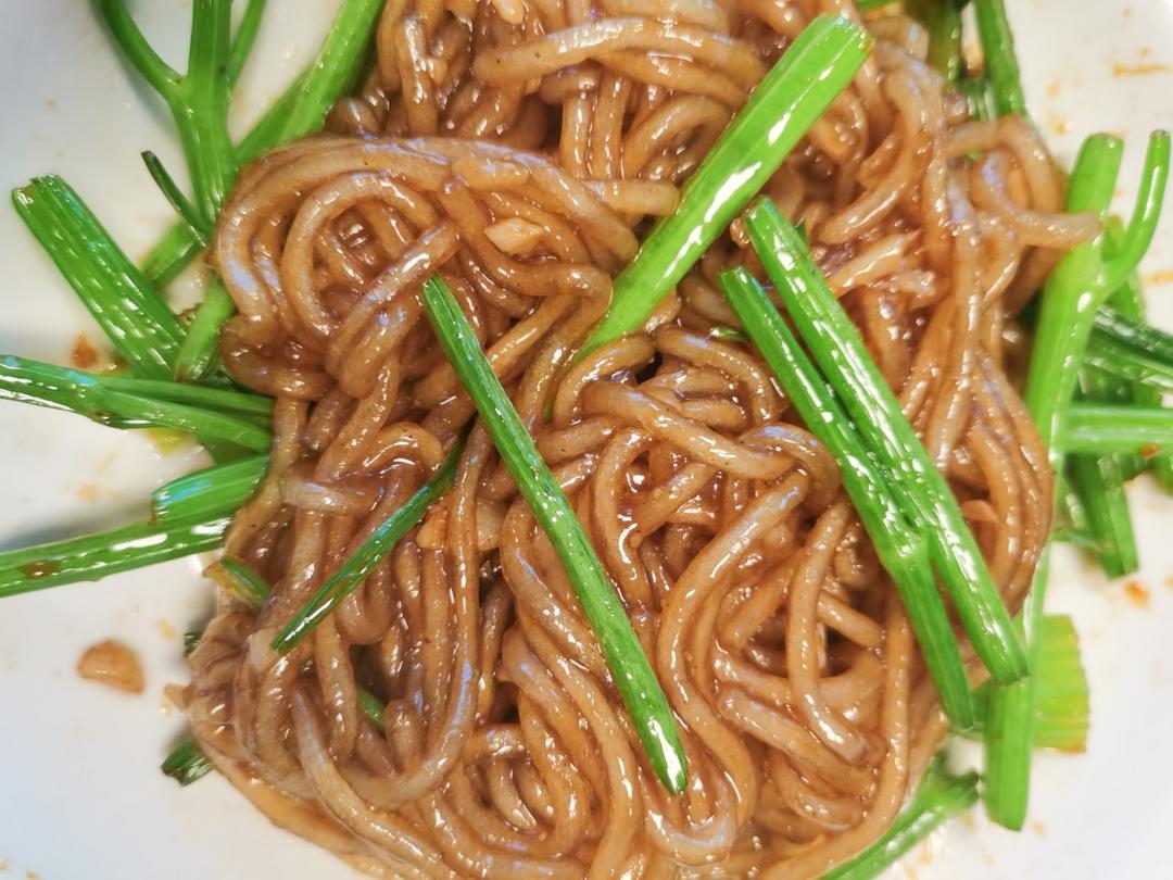 芹菜炒粉条的做法