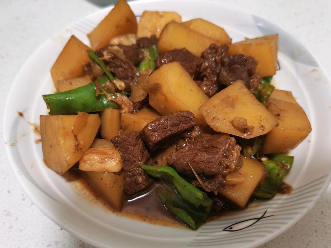 红烧牛肉土豆 （独家秘制）