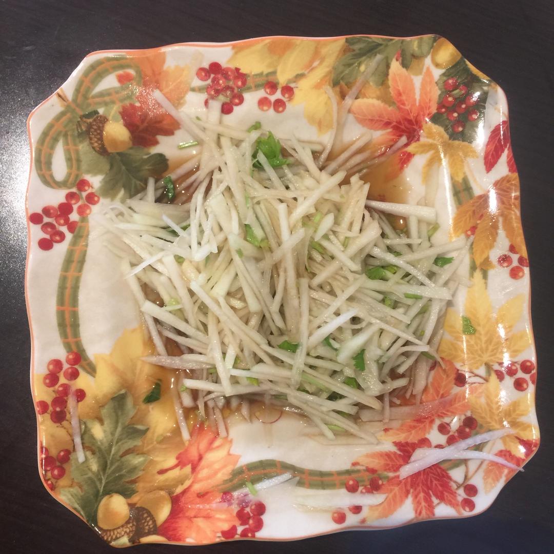 凉拌苤蓝丝