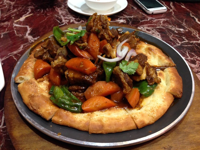 馕包肉 Xinjiang Style Braised Lamb Chops with Nan-bread 　 　