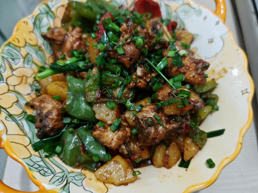 比店里好吃的重庆鸡公煲！