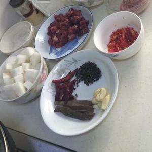 萝卜炖牛肉的做法 步骤1